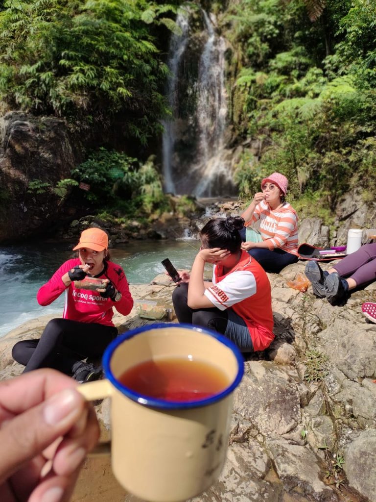 trekking sentul 27 curug hordeng
